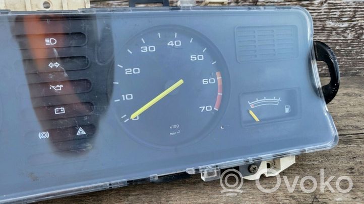 Opel Rekord E1 Speedometer (instrument cluster) 