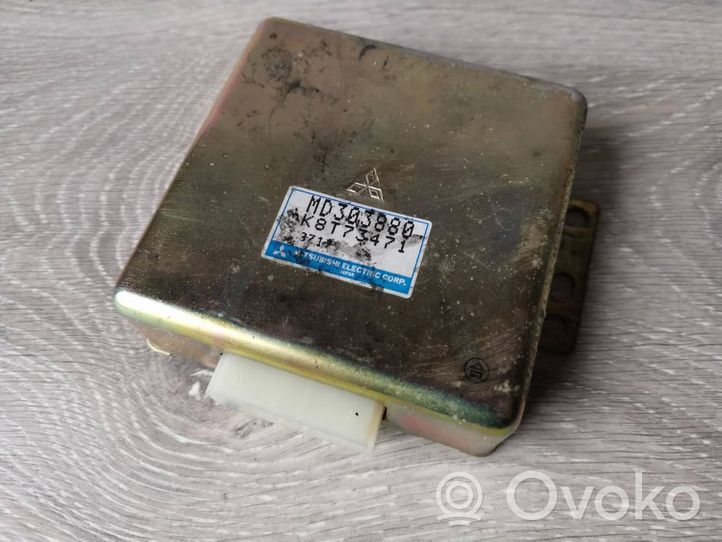 Mitsubishi Space Wagon Calculateur moteur ECU MD303880