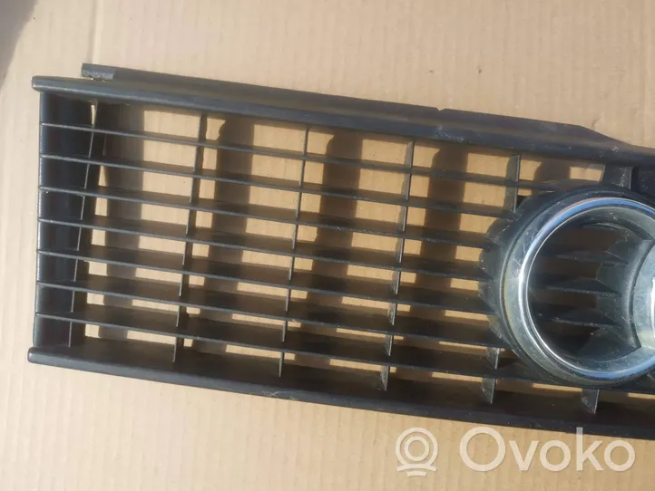 Audi 80 90 B3 Grille de calandre avant 893853655a