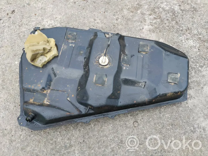 Toyota Corolla Verso AR10 Réservoir de carburant 