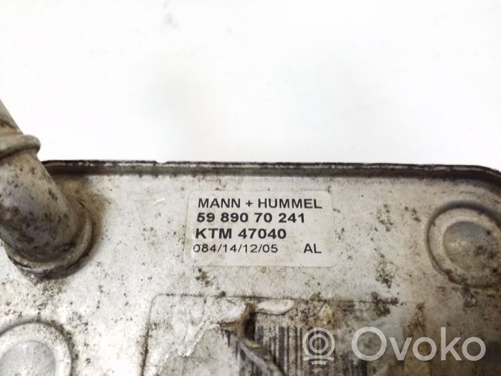 Opel Zafira B Engine oil radiator 59890241