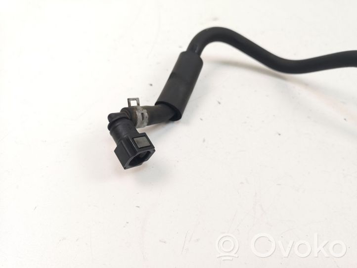 Nissan Qashqai Tuyau d'alimentation conduite de carburant 09130