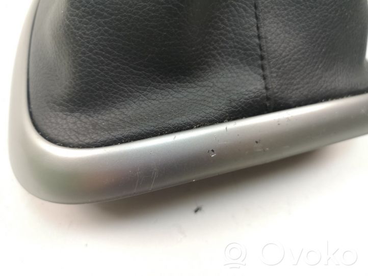 Nissan Qashqai Pavarų perjungimo svirties apdaila (plastikinė) 96935JD000