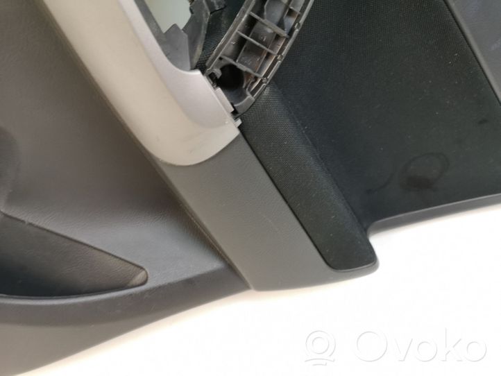 Toyota RAV 4 (XA30) Boczki / Poszycie drzwi tylnych 67787X1B02