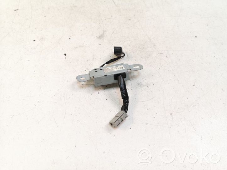 Mazda 6 Aerial antenna amplifier GD1N669N0