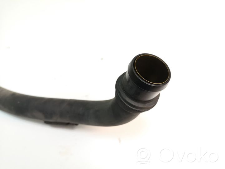 BMW 7 E65 E66 Tuyau de remplissage de réservoir de carburant 718623