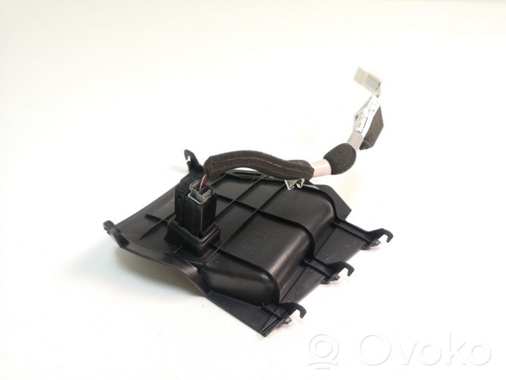 Toyota Verso Connettore plug in AUX 861900D010