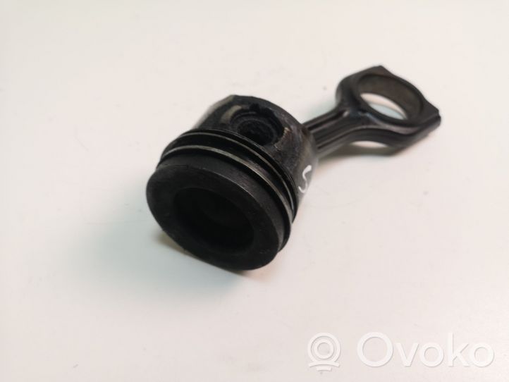 Ford Focus Piston 