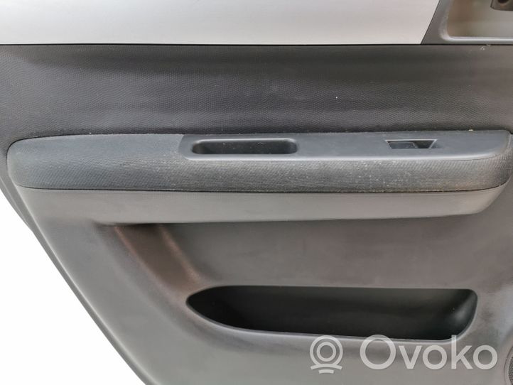 Suzuki Swift Rivestimento del pannello della portiera anteriore 8372363J0