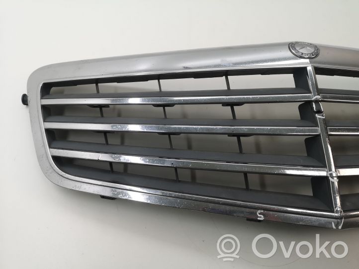 Mercedes-Benz E W212 Grille de calandre avant A2128800183