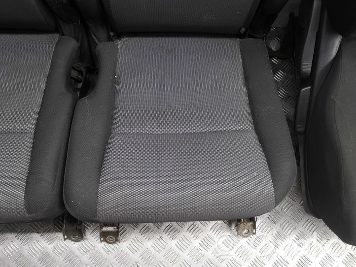 Toyota Corolla Verso AR10 Kit intérieur 