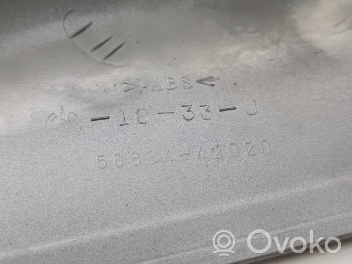 Toyota RAV 4 (XA30) Osłona boczna tunelu środkowego 5883442020