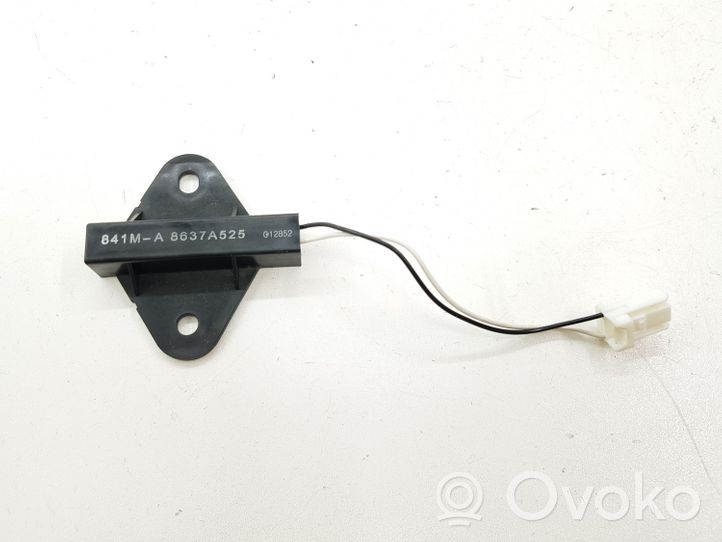 Mitsubishi Outlander Radion pystyantenni 8637A525