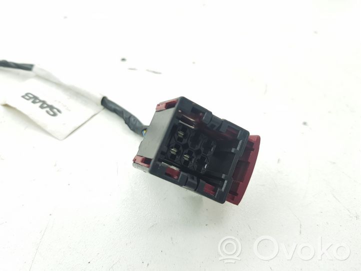 Saab 9-5 Cableado de puerta trasera 5602966