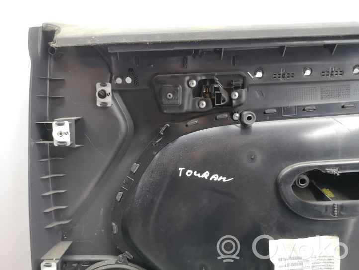 Volkswagen Tiguan Boczki / Poszycie drzwi przednich 1T2867011066
