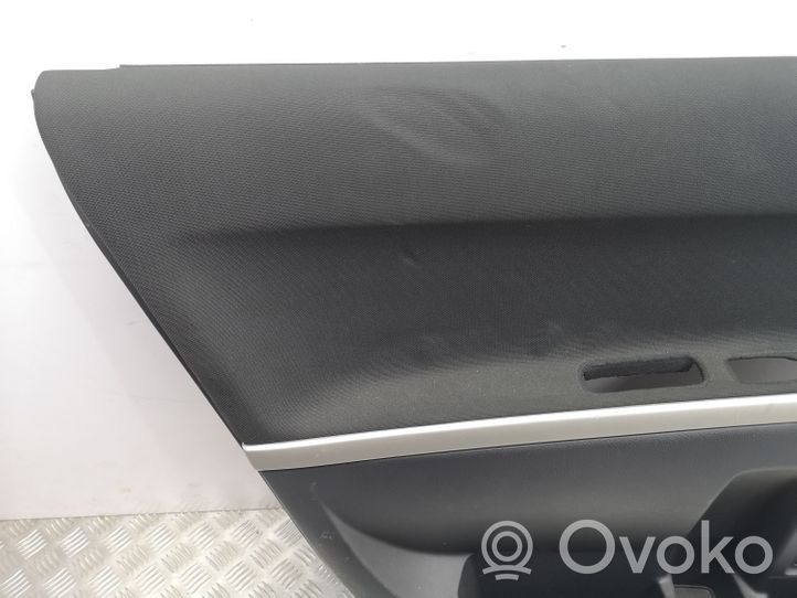 Toyota Corolla Verso AR10 Rivestimento del pannello della portiera posteriore 