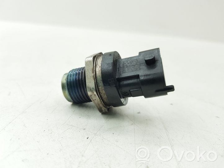 Chrysler Voyager Fuel pressure sensor 