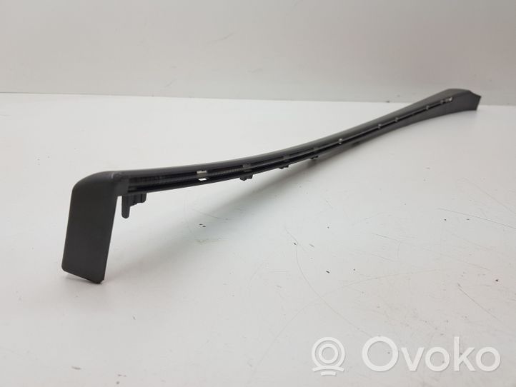 BMW 7 E65 E66 Barra di rivestimento della portiera anteriore 7024309