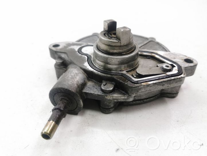 Mercedes-Benz A W169 Alipainepumppu A6402300365