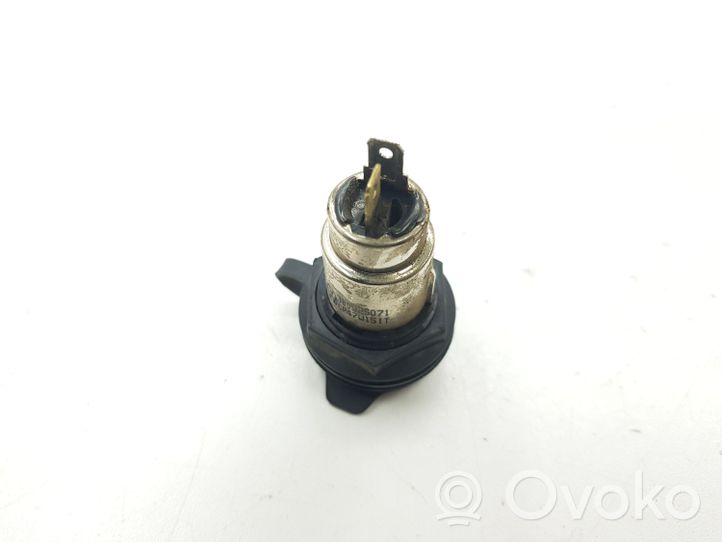 Volkswagen PASSAT B5 12 V Socket (rear) 3B0925071