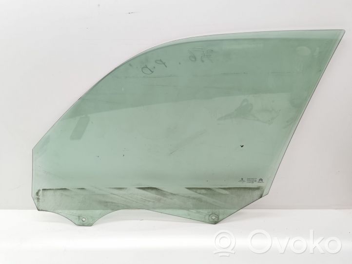 Citroen C4 Grand Picasso Front door window glass four-door E943R000016