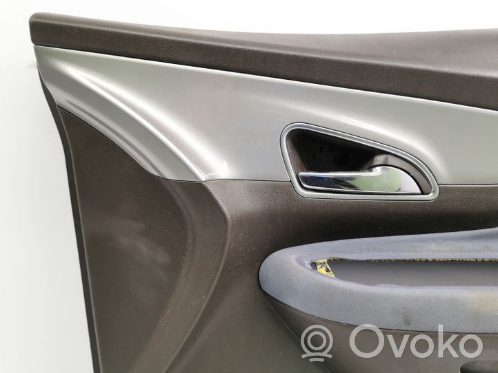 Opel Mokka Front door card panel trim 95137908