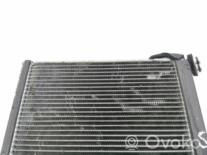 Toyota RAV 4 (XA30) Gaisa kondicioniera radiators (salonā) 