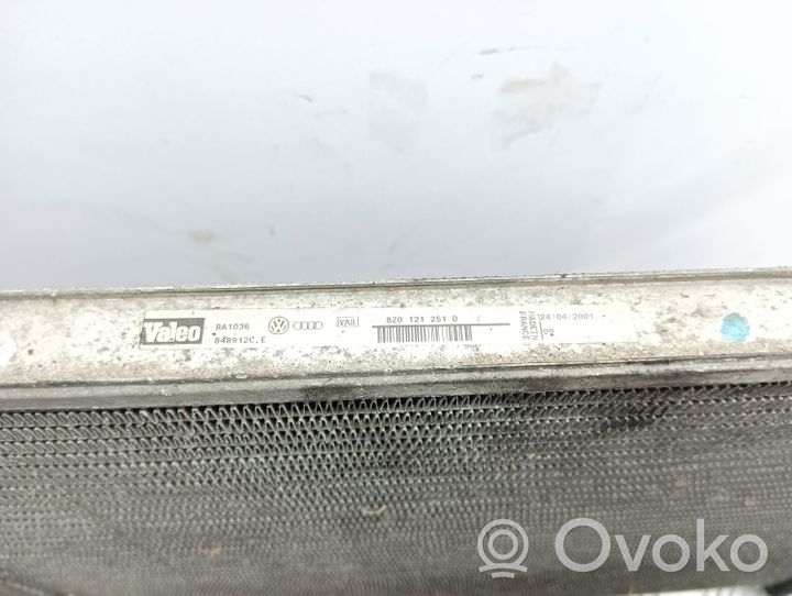 Audi A2 Radiateur de refroidissement 8Z0121251D