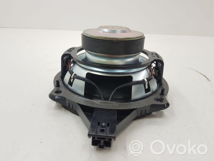 Hyundai i40 Subwoofer-bassokaiutin 963803Z150