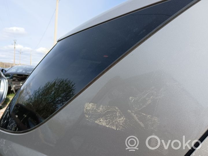 Mercedes-Benz ML W164 Rear side window/glass 