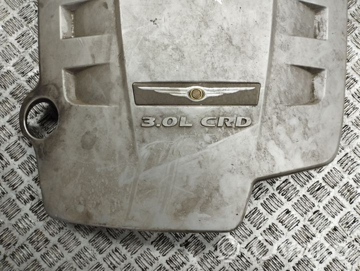 Chrysler 300 - 300C Engine cover (trim) 