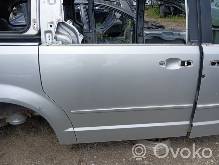 Chrysler Voyager Šoninės slankiojančios durys 