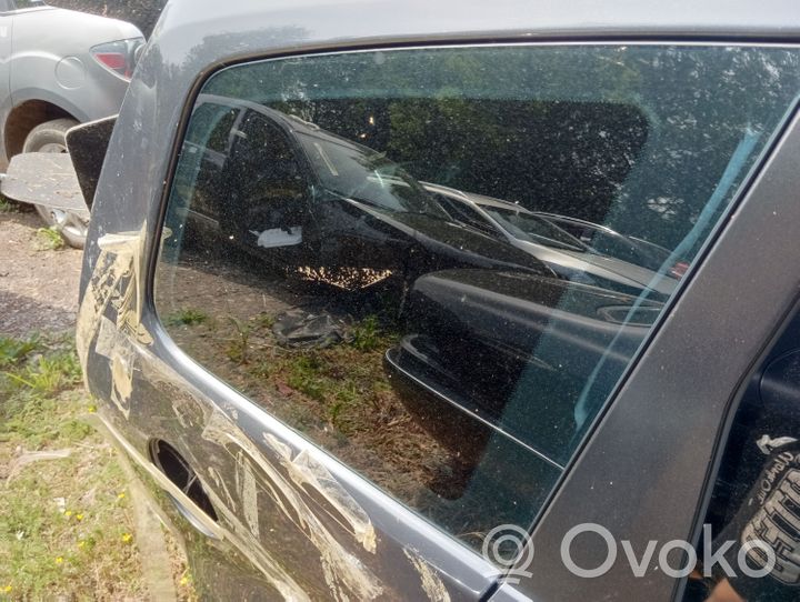 Ford C-MAX I Fenêtre latérale avant / vitre triangulaire 