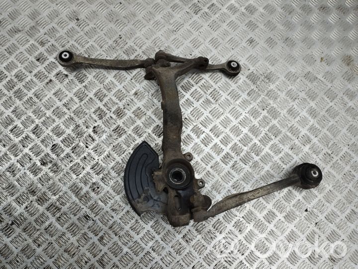 Audi A4 S4 B5 8D Mozzo ruota anteriore 