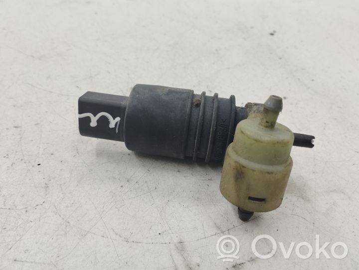 Audi A4 S4 B5 8D Pompe de lave-glace de pare-brise 