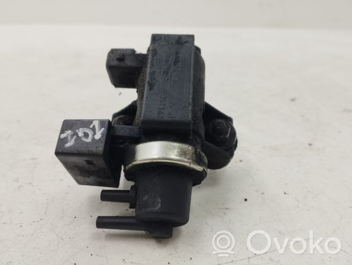 BMW 3 E46 Electrovanne Soupape de Sûreté / Dépression 70057901