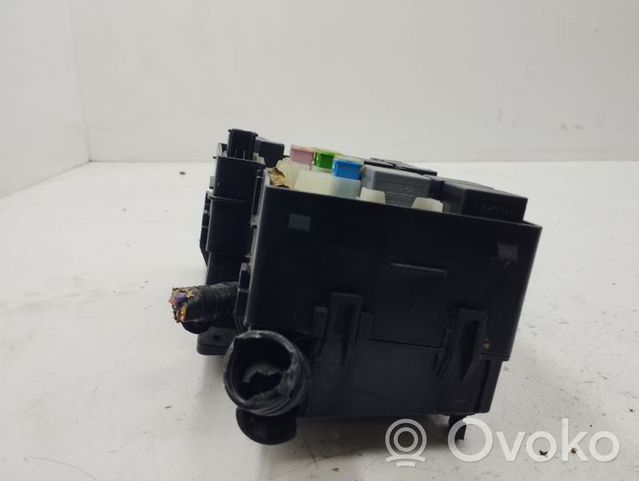 Ford C-MAX II Module de fusibles AV6T14A067AB