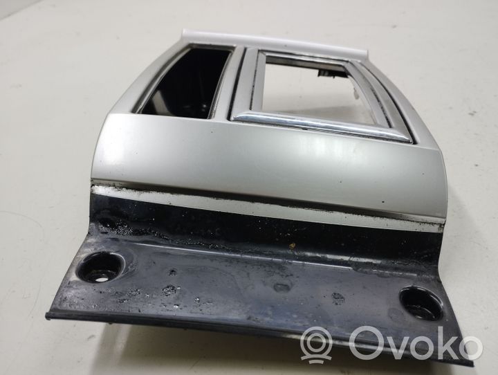 Chrysler 300 - 300C Pavarų perjungimo svirties apdaila (plastikinė) 04595966AB