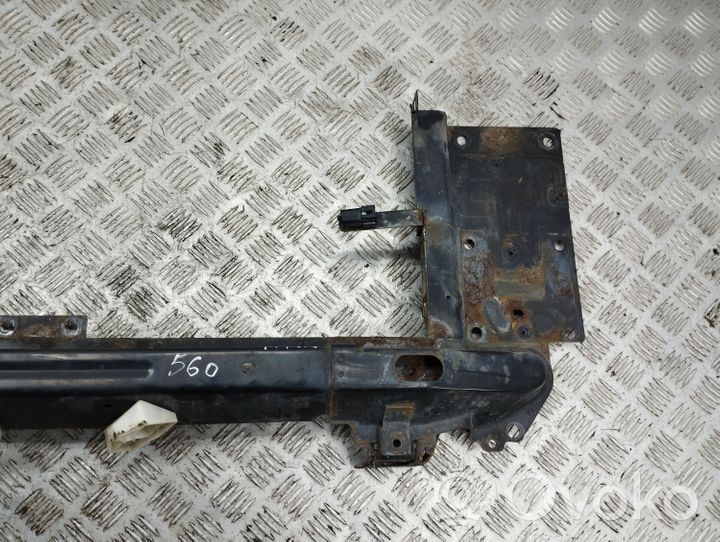 Nissan Murano Z50 Traverse inférieur support de radiateur 