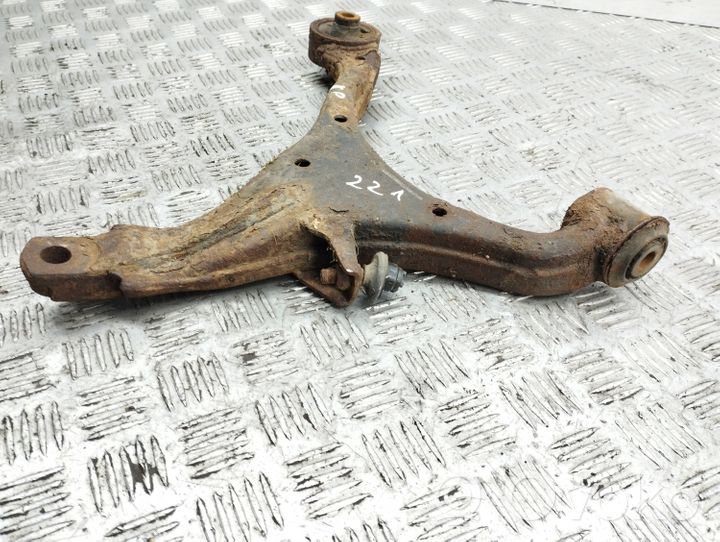 Honda CR-V Front lower control arm/wishbone 