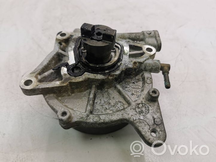 Hyundai Santa Fe Vacuum pump 288102F000