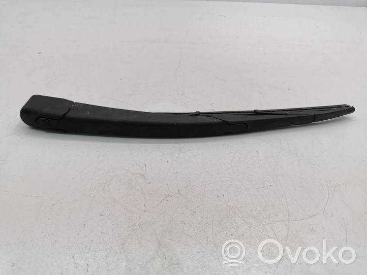 Ford Kuga I Rear wiper blade arm 33493