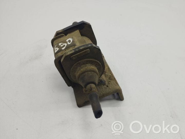 KIA Sorento Pompe à carburant Webasto 9012871B