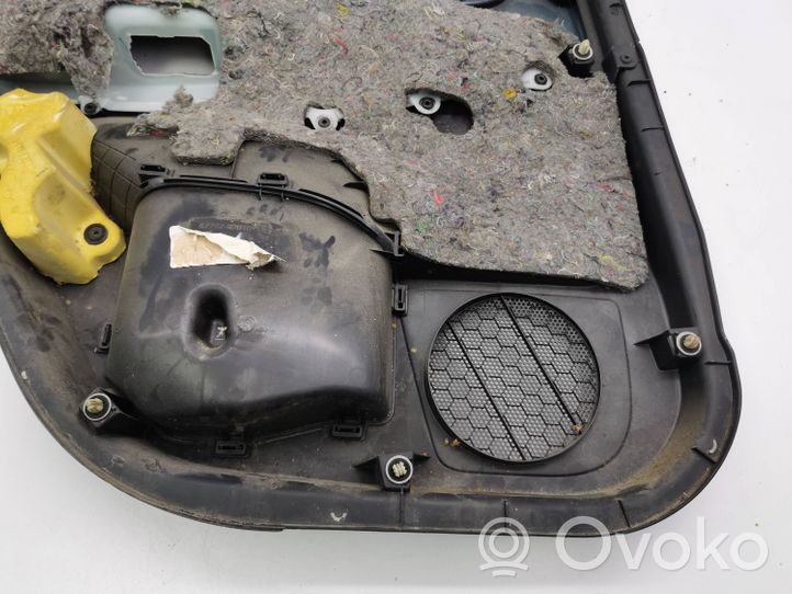 Toyota Auris 150 Takaoven verhoilu 6778702010