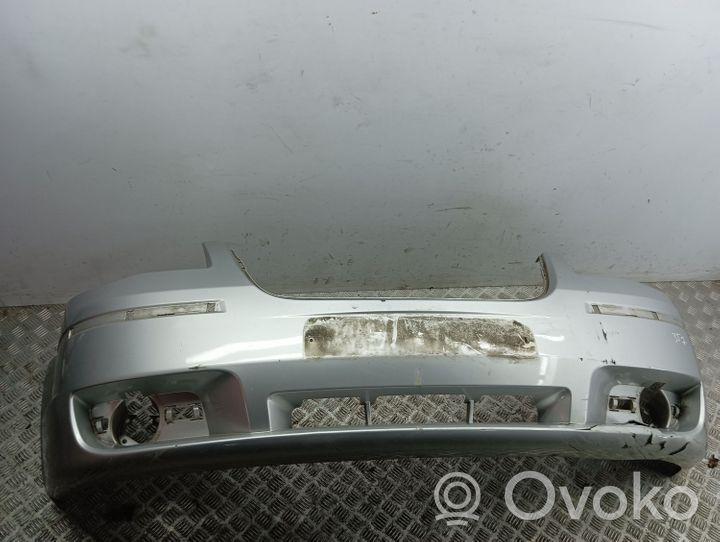 Chrysler Voyager Front bumper 