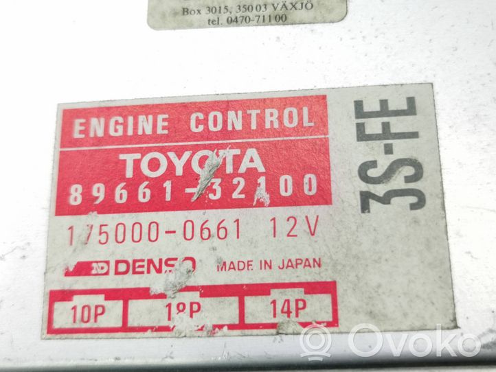 Toyota Camry Calculateur moteur ECU 8966132100