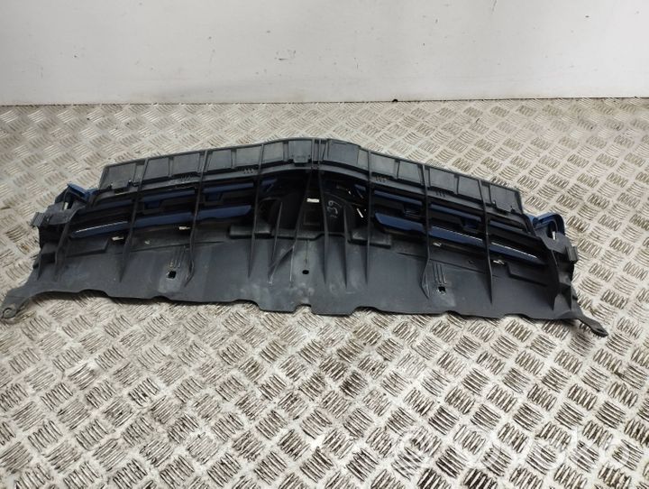 Toyota Auris 150 Maskownica / Grill / Atrapa górna chłodnicy 