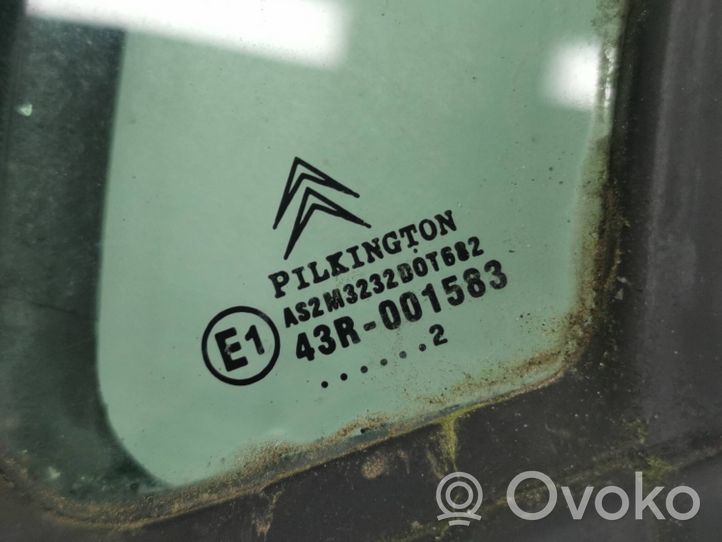 Citroen C3 Fenêtre latérale avant / vitre triangulaire (4 portes) E143R001583