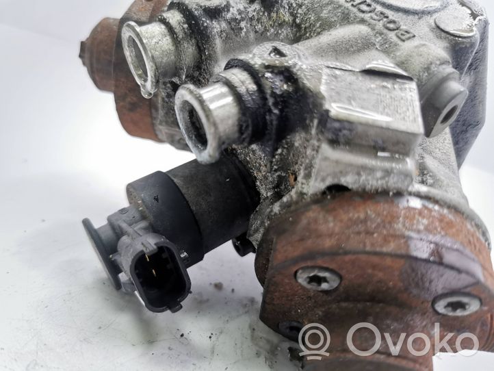 Volvo V60 Polttoaineen ruiskutuksen suurpainepumppu 0445010618