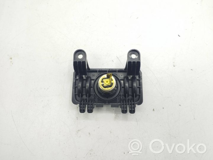 Ford C-MAX II 12 V Socket (front) 